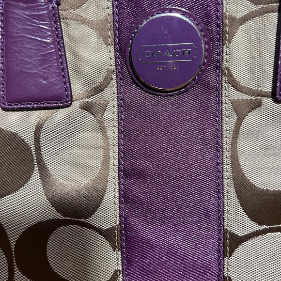 Y2K Vintage Coach Tan and Purple Signature Tote - Vintage - Picture 4 of 10
